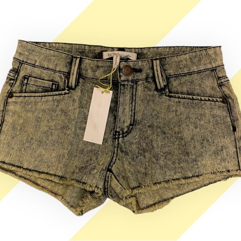 Sexy BCBG The Jackson juniors yellow acid washed denim short shorts NWT size 24